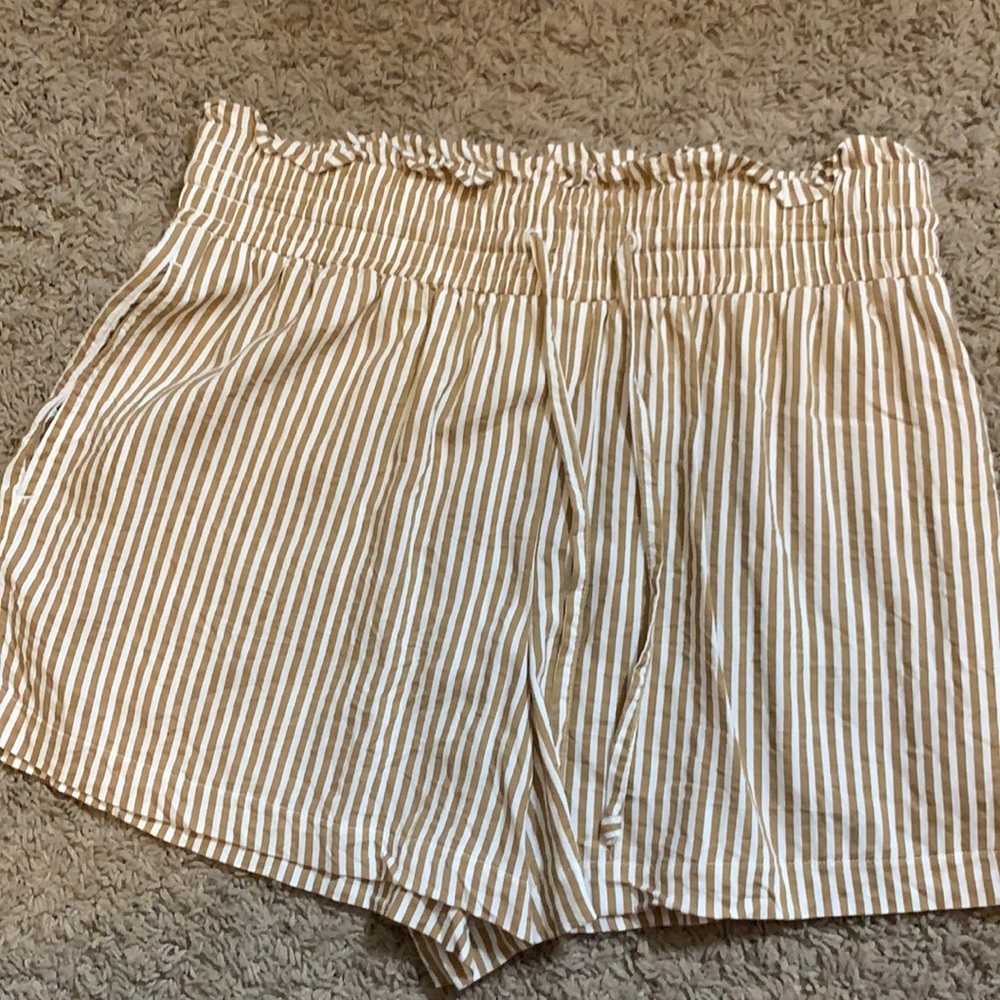 Abercrombie cotton pull on shorts